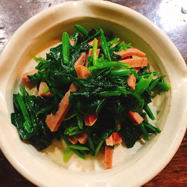 スパムとほうれん草 オリーブオイル炒め レシピ 作り方 By およねこ45 楽天レシピ スパムとほうれん草 オリーブオイル炒め レシピ 作り方 By およねこ45 楽天レシピ